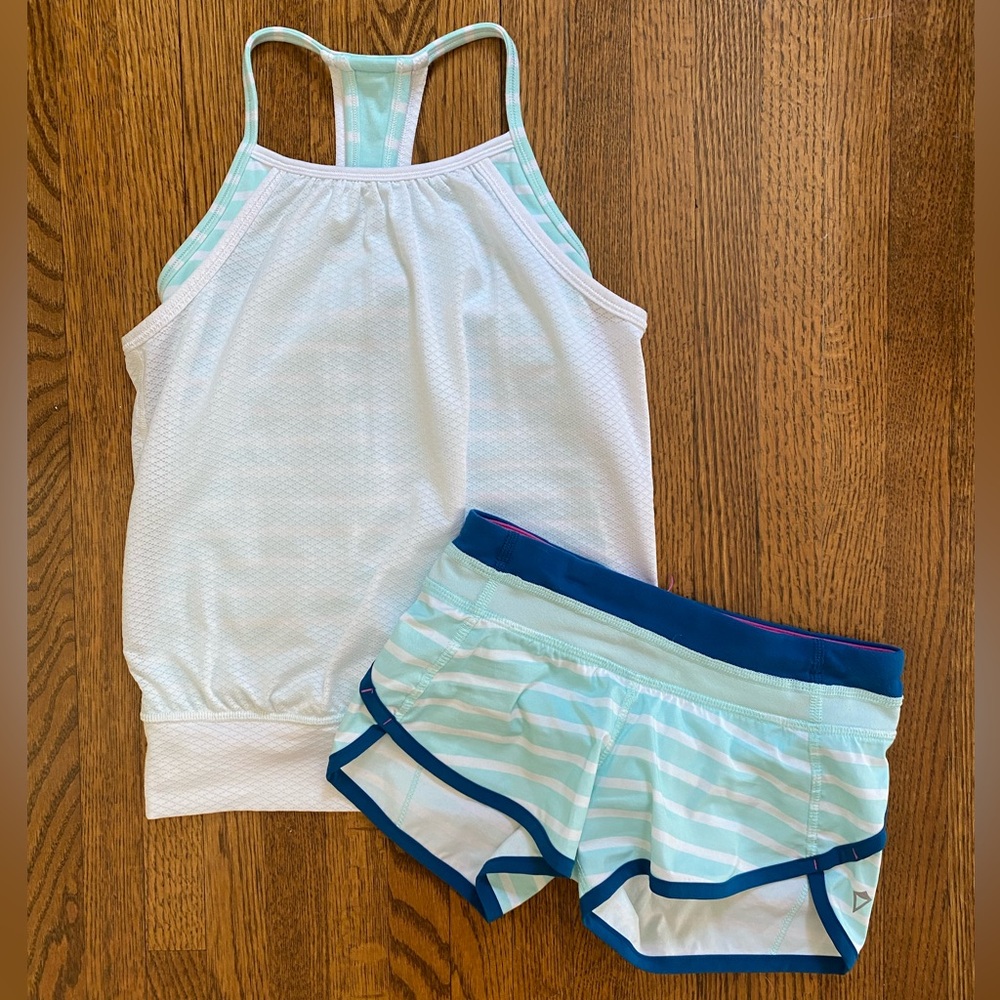 Ivivva Girl’s Mint and White Striped Workout Set Size: 6